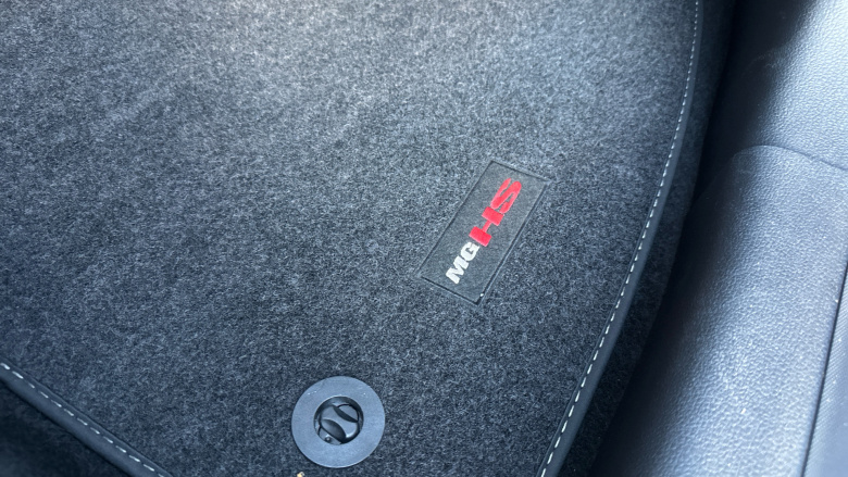 MG HS 1.5 T-GDI SE 5dr DCT Petrol Hatchback